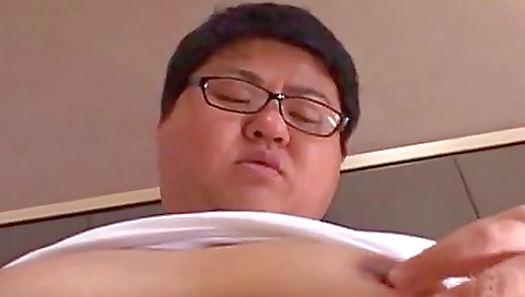 Japanese amateur porn video with a chubby asian girl